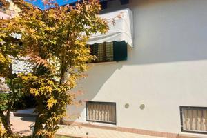 Villa di 165 m² con più di 5 locali e box auto dop