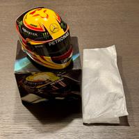 Casco Lewis Hamilton 1:2 2017