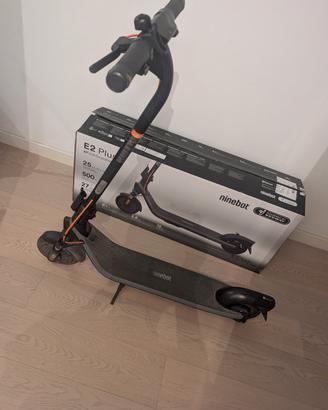 monopattino ninebot E2 plus 2