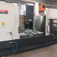 Centro di lavoro MAZAK VTC - 300C - II usato CE