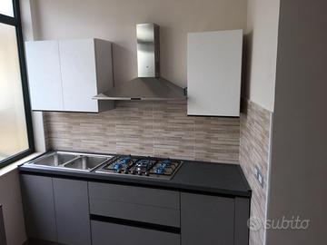Cucina e dispensa