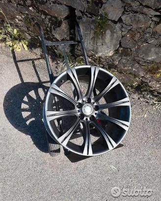 N.2 Cerchi BMW M5  V10. E60
