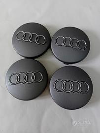 4 copri mozzi audi originali 