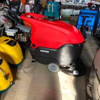 Lavapavimenti hoover