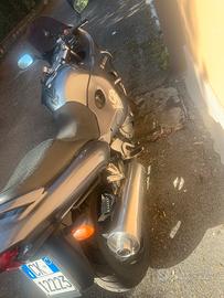 Suzuki GSX750F