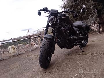 Zontes custom 125