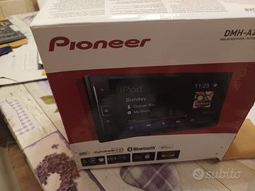 Autoradio Pioneer praticamente nuovo