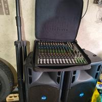 cassa Rcf +mixer con effetti voce 