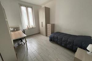 SINGOLA fronte METRO solo STUDENTI maschi