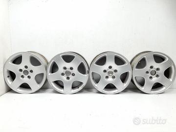 SET CERCHI IN LEGA DA 16 AUDI A4 «8D5» AVANT (1995