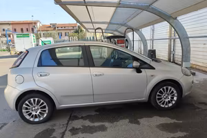 Fiat Punto 1.4 Lounge AUTOMATICA - 2012 -
