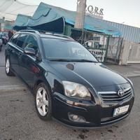 Toyota Avensis 2.0 D-4D 16V Station Wagon