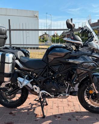 Benelli TRK 502X - 02/2024 - 8.900 km - Tris Valig
