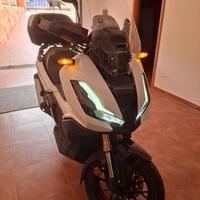 Scooter Honda ADV 350