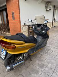 Yamaha majesty 250cc