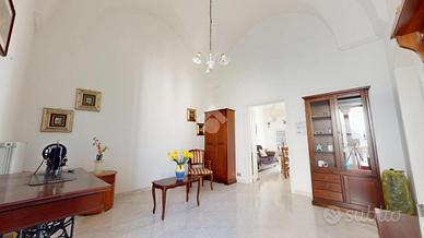 CASA INDIPENDENTE A ORIA