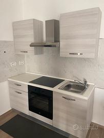 Cucina nuova 3 mesi di vita piano cottura forno