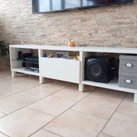 Mobile TV Besta Ikea - con aggiunte