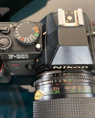 Nikon F301