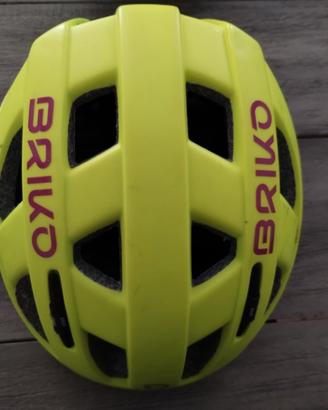 Casco da bici o skate da bambina