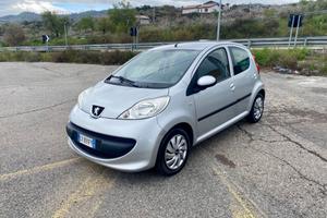 Peugeot 107 1.0 68CV 5p. Benzina