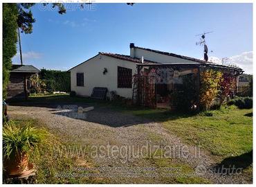 Villa o villino Colle di Val d'Elsa [A4356675]