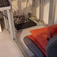 postazione simracing in alluminio