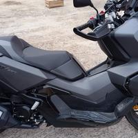 Honda adv 350