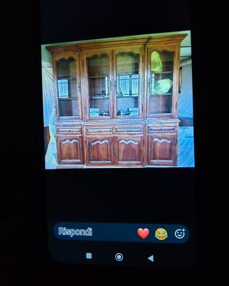 Mobile in noce