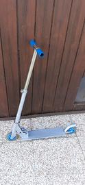 monopattino 2 ruote 