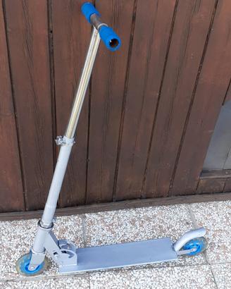 monopattino 2 ruote 