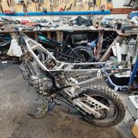Motore africa twin 750 anno 2002