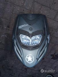 Piaggio Typhoon : scudo km faro carene forcella