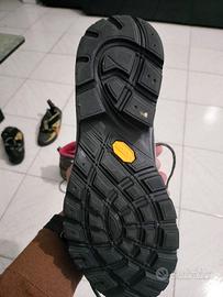 Scarpa da trekking