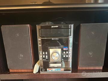 Impianto Stereo SHARP XL-UH2000 - 5 CD, USB e MP3