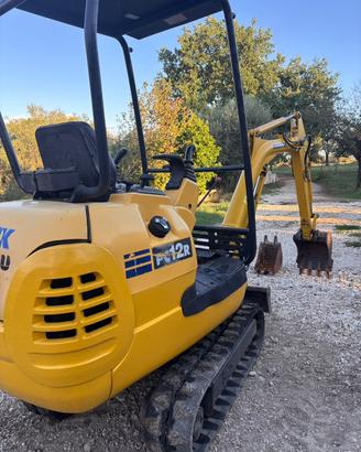 Miniescavatore komatsu pc 12