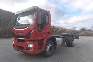Iveco 140E28/130 a telaio.