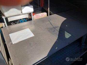 Banco alimentare in acciaio non refrigerato