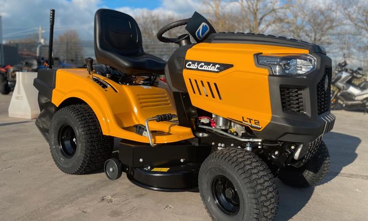 Trattorino taglierba Cub Cadet LT2 NR92 SellOut