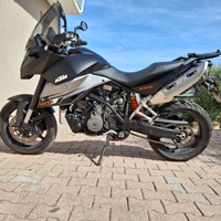 Ktm 990 smt-2010