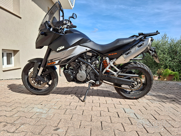 Ktm 990 smt-2010