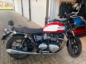 Triumph Bonneville 865 Newchurch