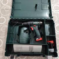 Avvitatore a percussione a batteria