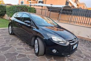 Ford focus 1.6 titanium 120cv benzina/Gpl