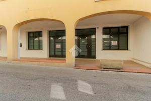 NEGOZIO A VEROLANUOVA