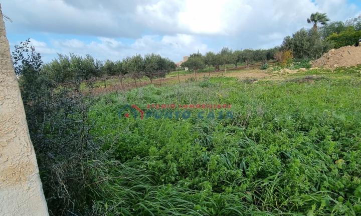 NUBIA - Terreno edificabile di 1.200mq ca