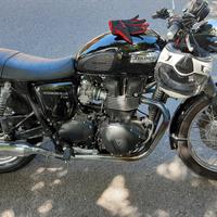 Triumph Bonneville T100 Black iniezione