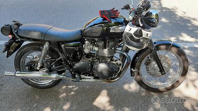 Triumph Bonneville T100 Black iniezione