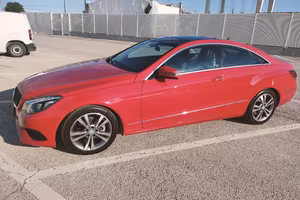  Mercedes E220 Blue TEC Coupé