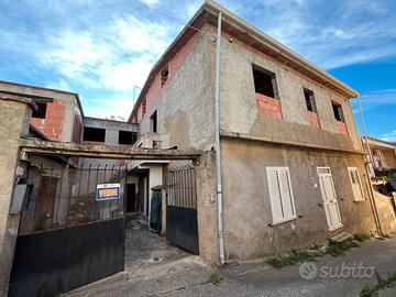 Gonnosfanadiga - casa indipendente